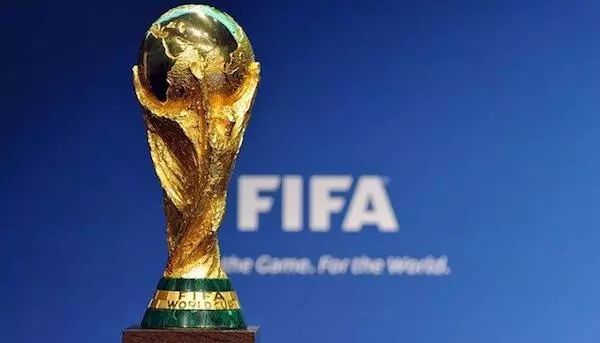apEX 在赢得 BLAST.tv Austin Major 2025 后履行了他的承诺，剃了光头