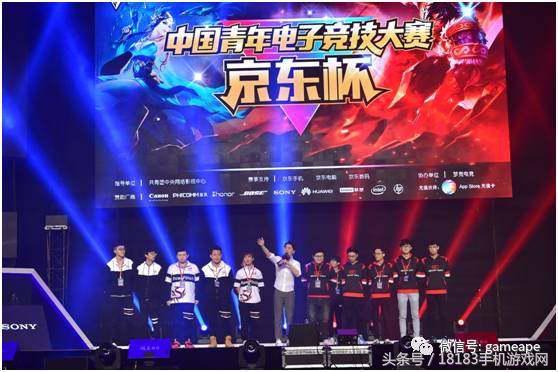 LNG Esports vs WBG数据对比：上单位置半斤八两！Weiwei真不如Tarzan